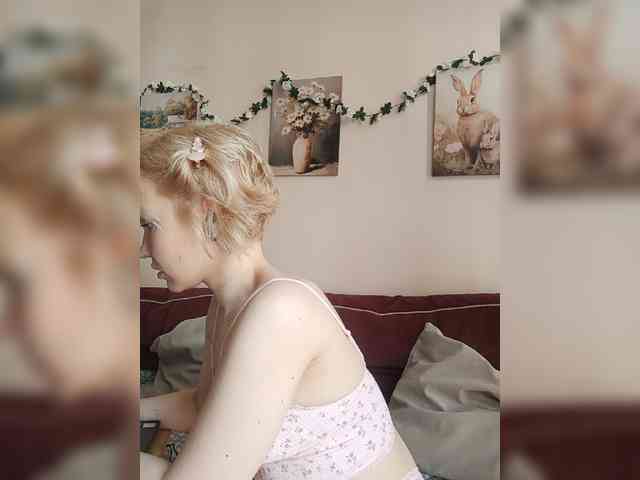 LadyAnny webcam