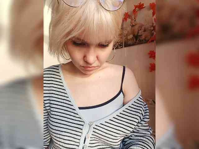 LadyAnny webcam