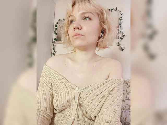 LadyAnny webcam