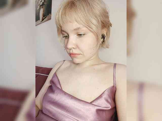 LadyAnny webcam