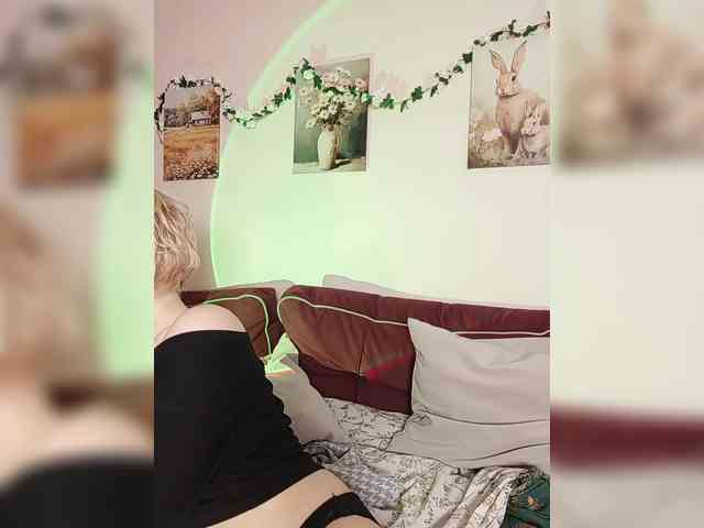 Tikoffka Live Webcam on BongaCams