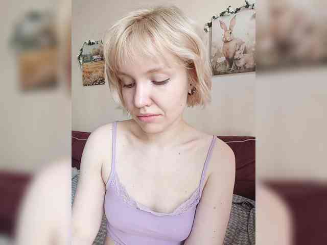 LadyAnny webcam
