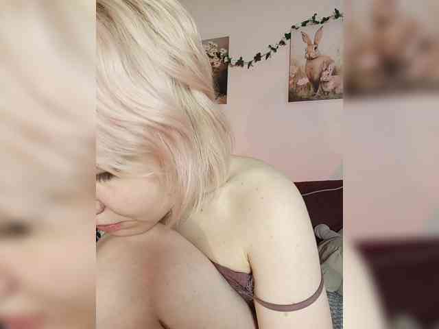 LadyAnny webcam