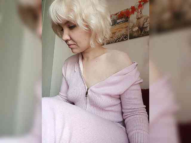 LadyAnny webcam