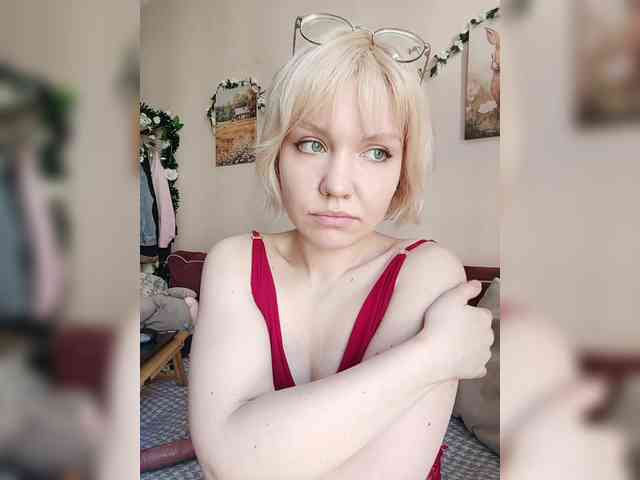 LadyAnny webcam
