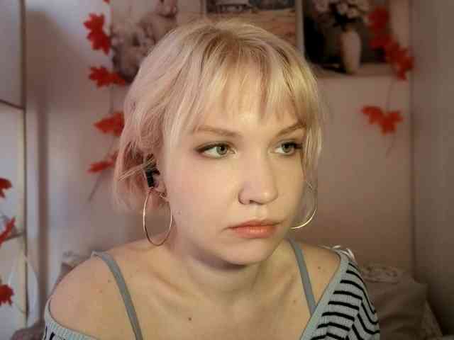 LadyAnny webcam