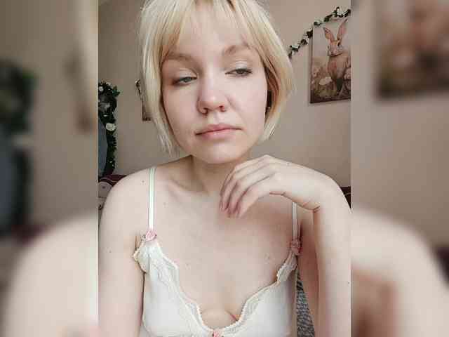 LadyAnny webcam