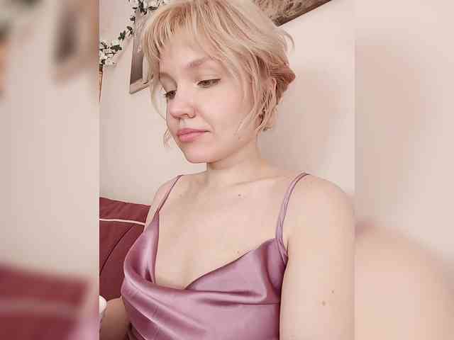 LadyAnny webcam