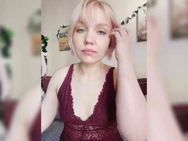 LadyAnny webcam