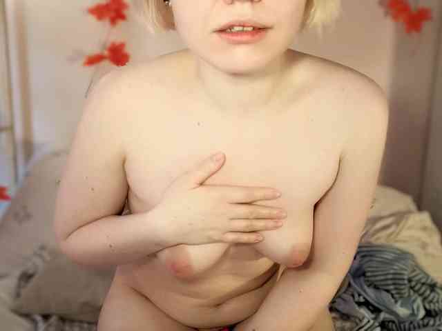 LadyAnny webcam