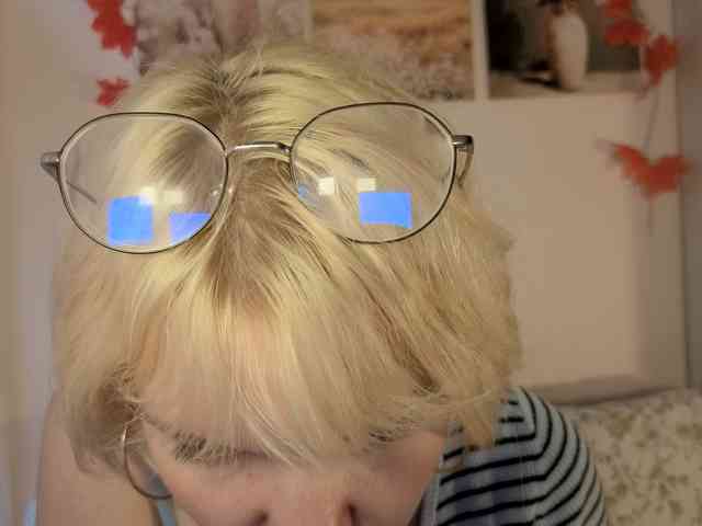 LadyAnny webcam