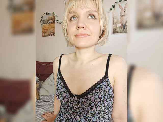 LadyAnny webcam