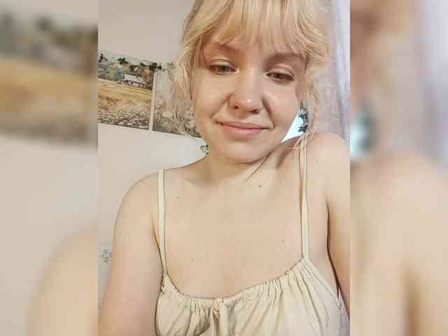 LadyAnny webcam