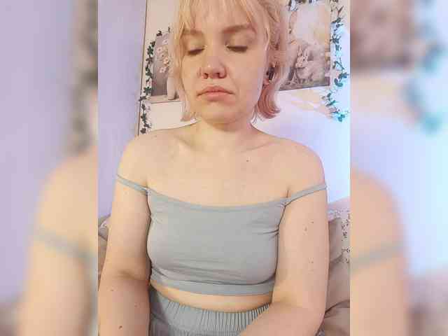 LadyAnny webcam