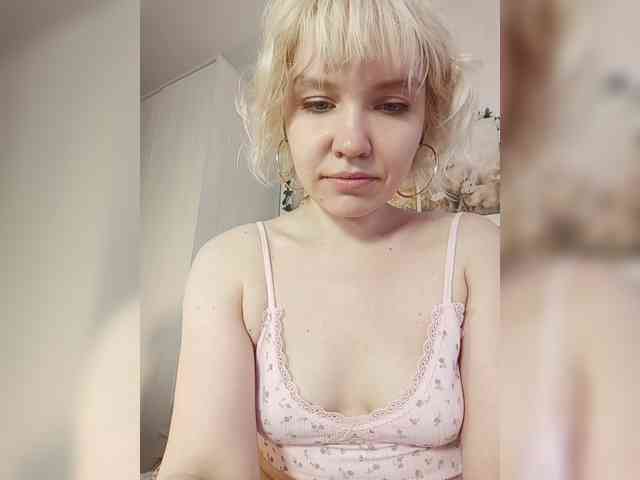 LadyAnny webcam