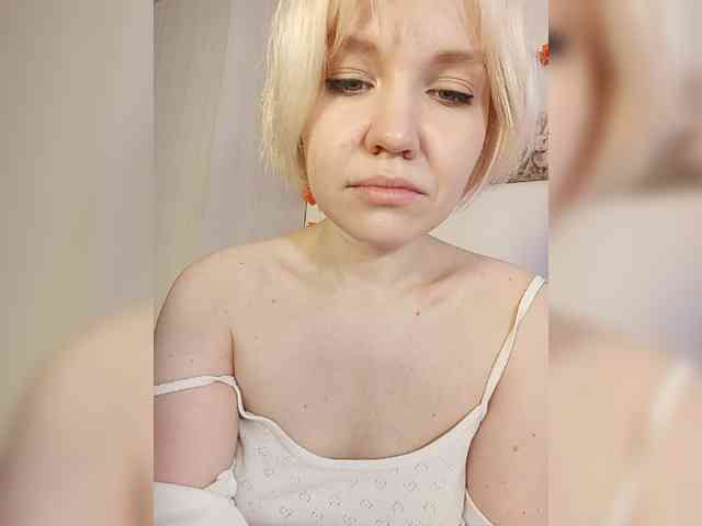 LadyAnny webcam
