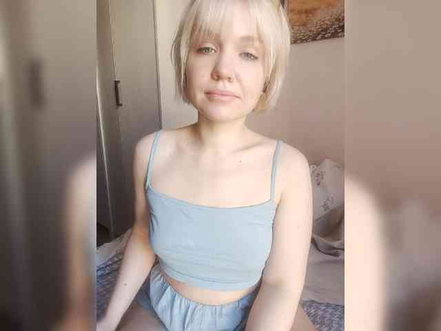 LadyAnny webcam