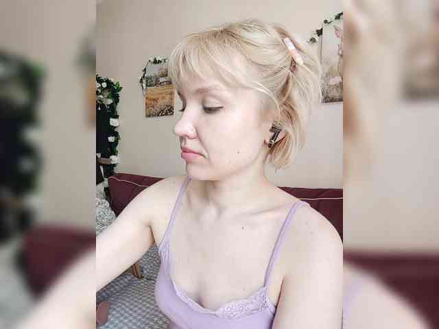 LadyAnny webcam