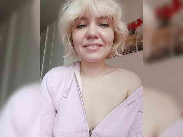 LadyAnny webcam