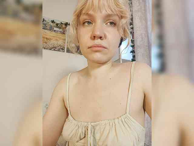 LadyAnny webcam