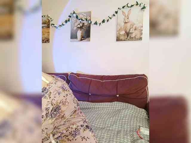 LadyAnny webcam