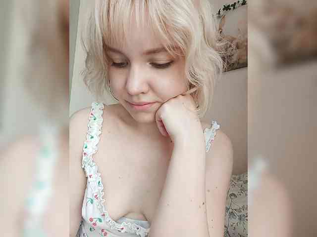 LadyAnny webcam
