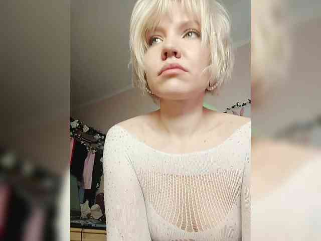 LadyAnny webcam