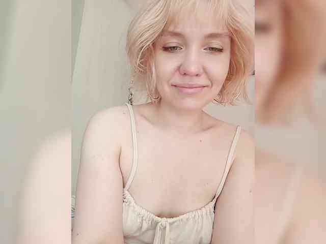 LadyAnny webcam