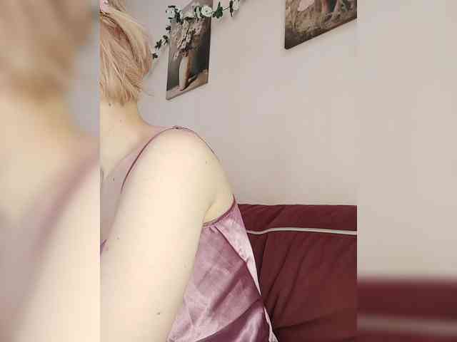 LadyAnny webcam