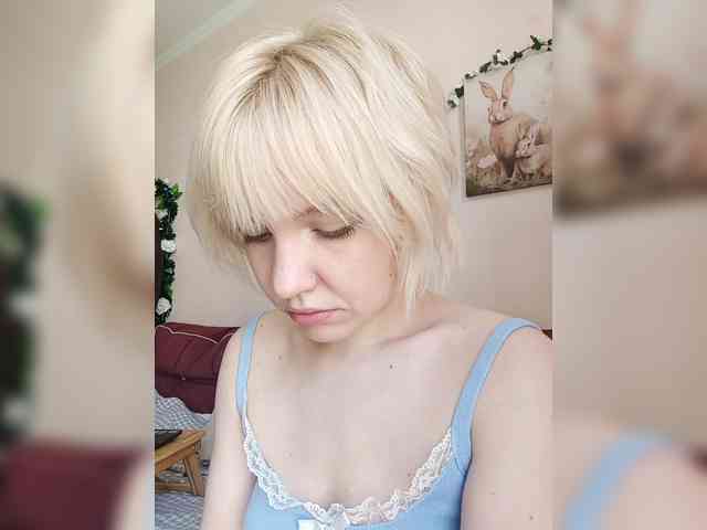 LadyAnny webcam