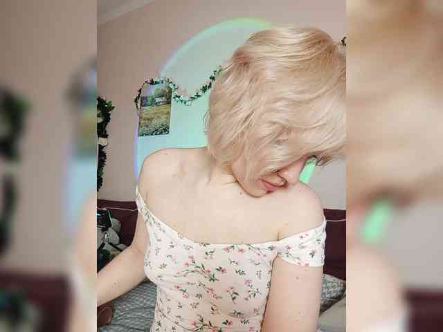 LadyAnny webcam