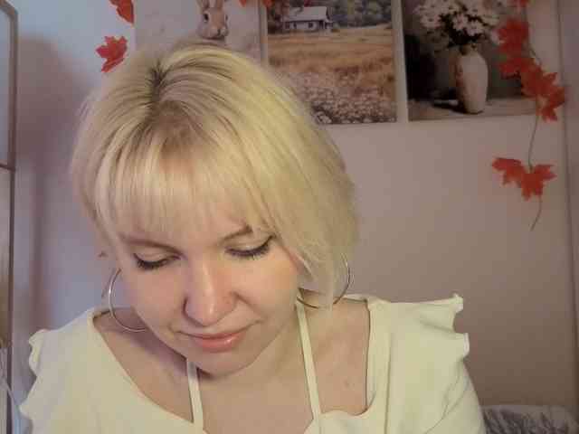 LadyAnny webcam