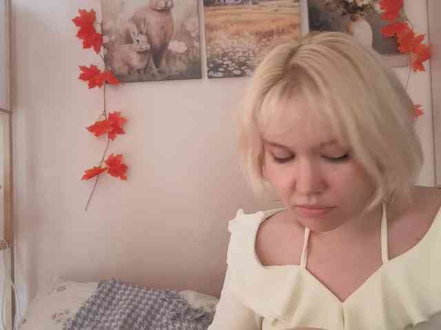 LadyAnny webcam