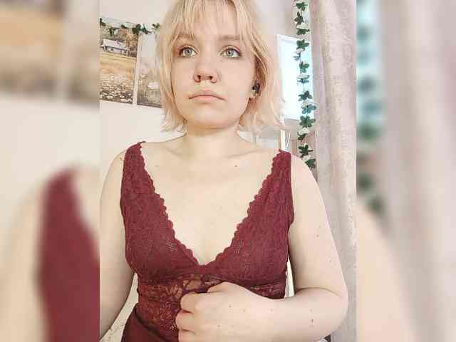 LadyAnny webcam