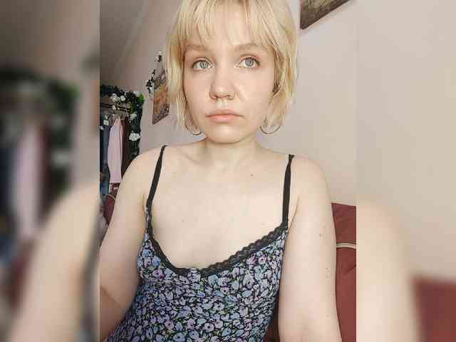 LadyAnny webcam