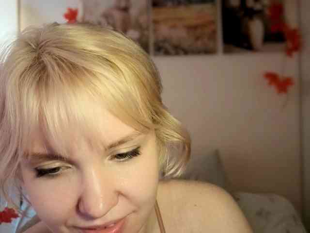 LadyAnny webcam