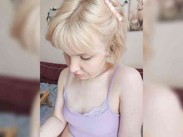 LadyAnny webcam