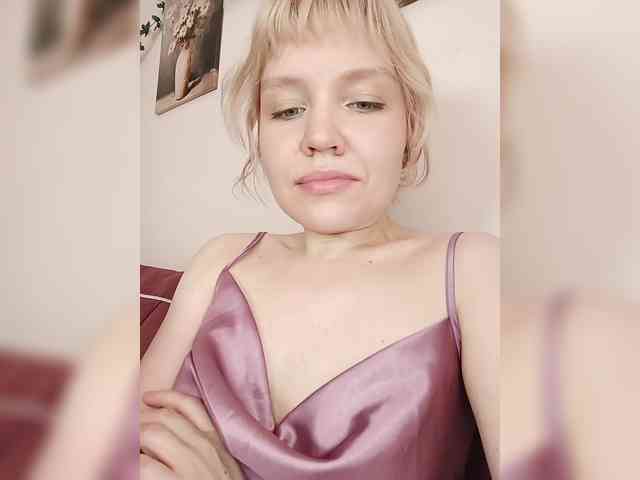LadyAnny webcam