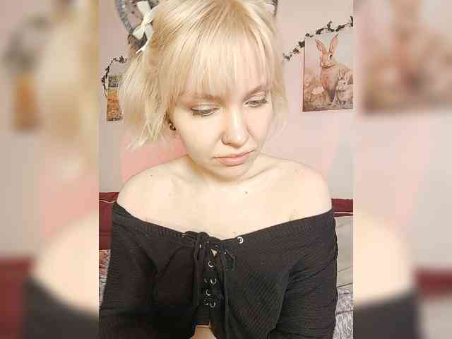 LadyAnny webcam