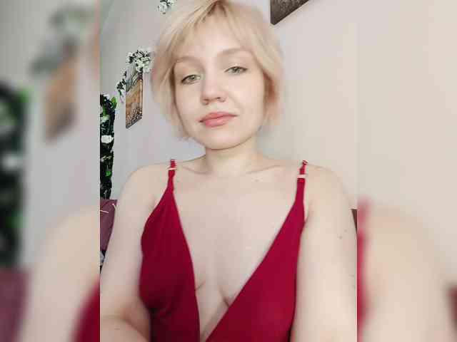 LadyAnny webcam