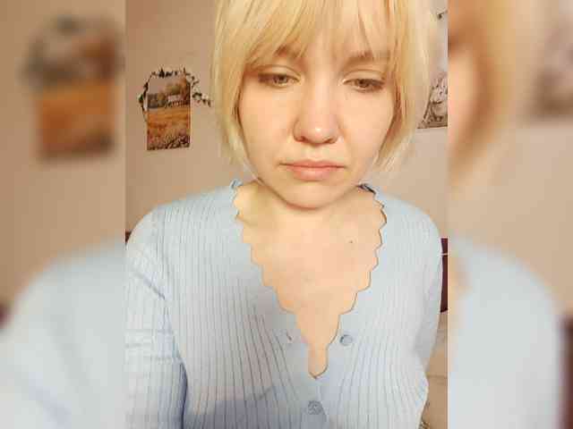 LadyAnny webcam
