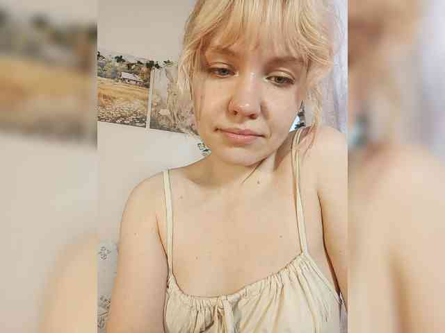 LadyAnny webcam