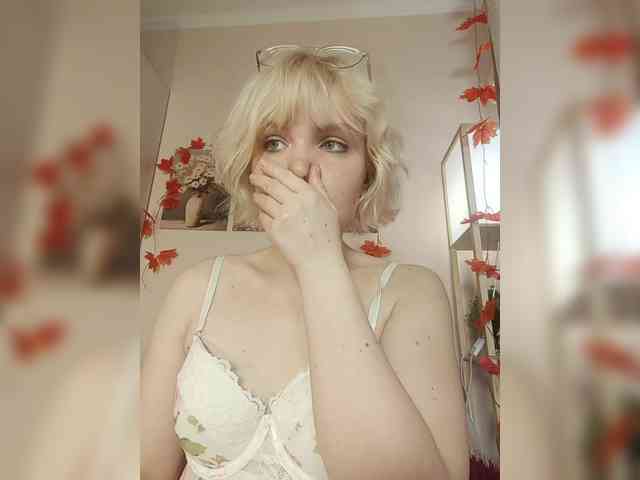 LadyAnny webcam