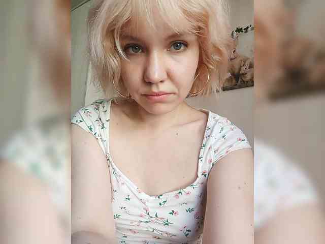 LadyAnny webcam