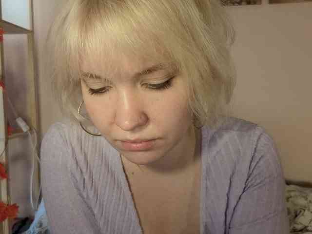 LadyAnny webcam