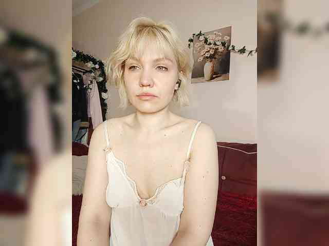 LadyAnny webcam
