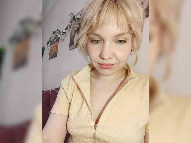 LadyAnny webcam