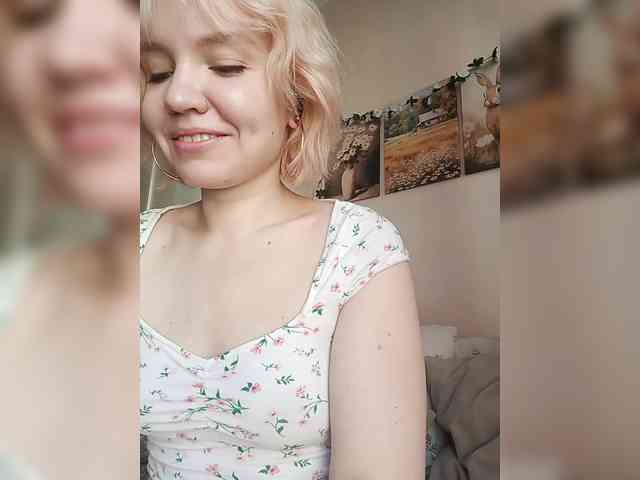 LadyAnny webcam