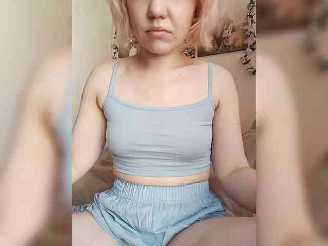 LadyAnny webcam