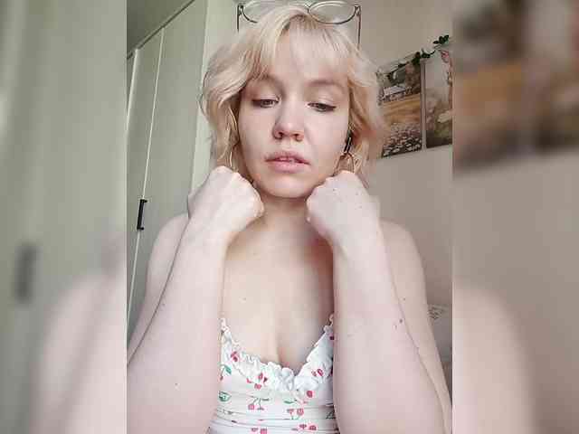 Model: LadyAnny